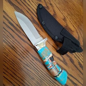 Handcrafted Knife with Turquoise Inlay Design With Carrying Sheath